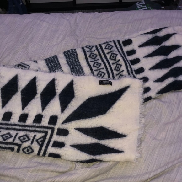Zara blanket scarf